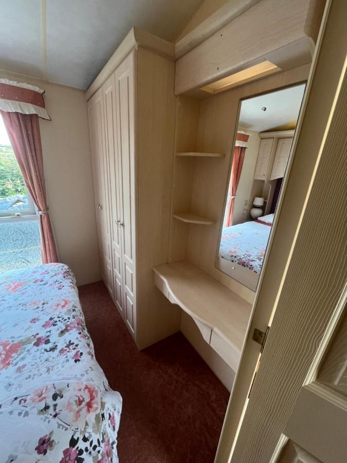 Вилла Seaside Chalet Quilty Экстерьер фото